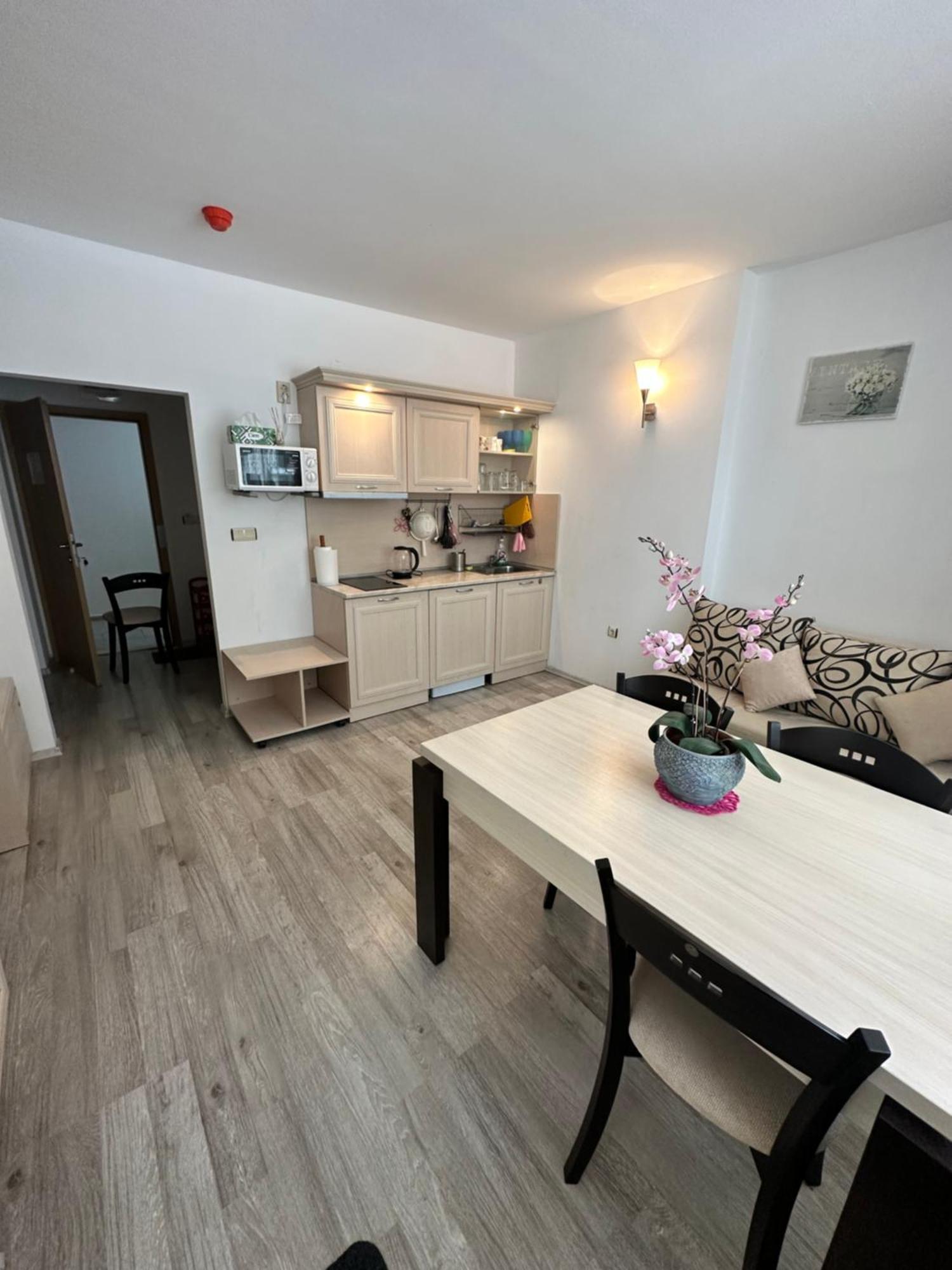 Avalon, Apartment C102 Napospart Kültér fotó