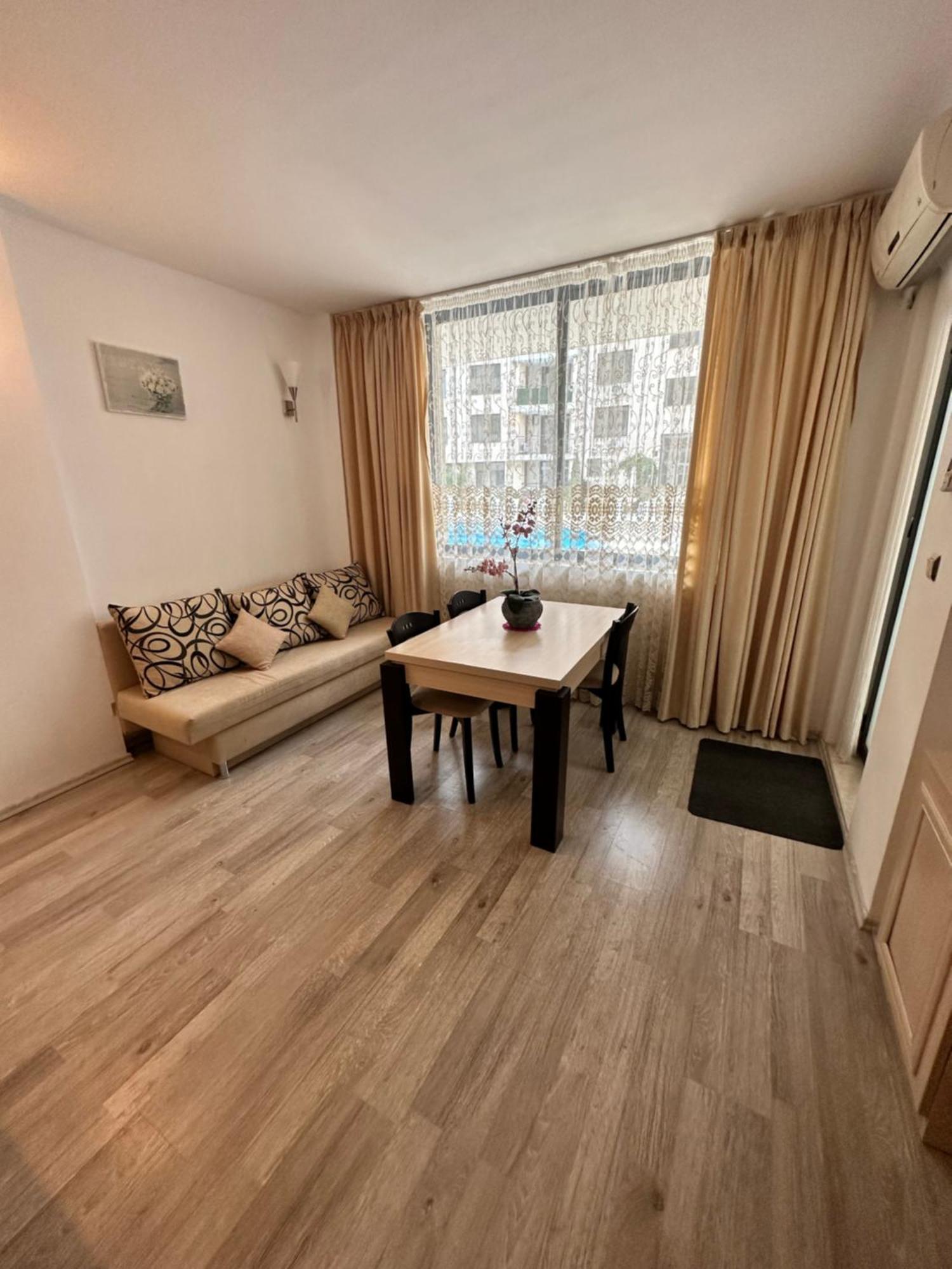 Avalon, Apartment C102 Napospart Kültér fotó