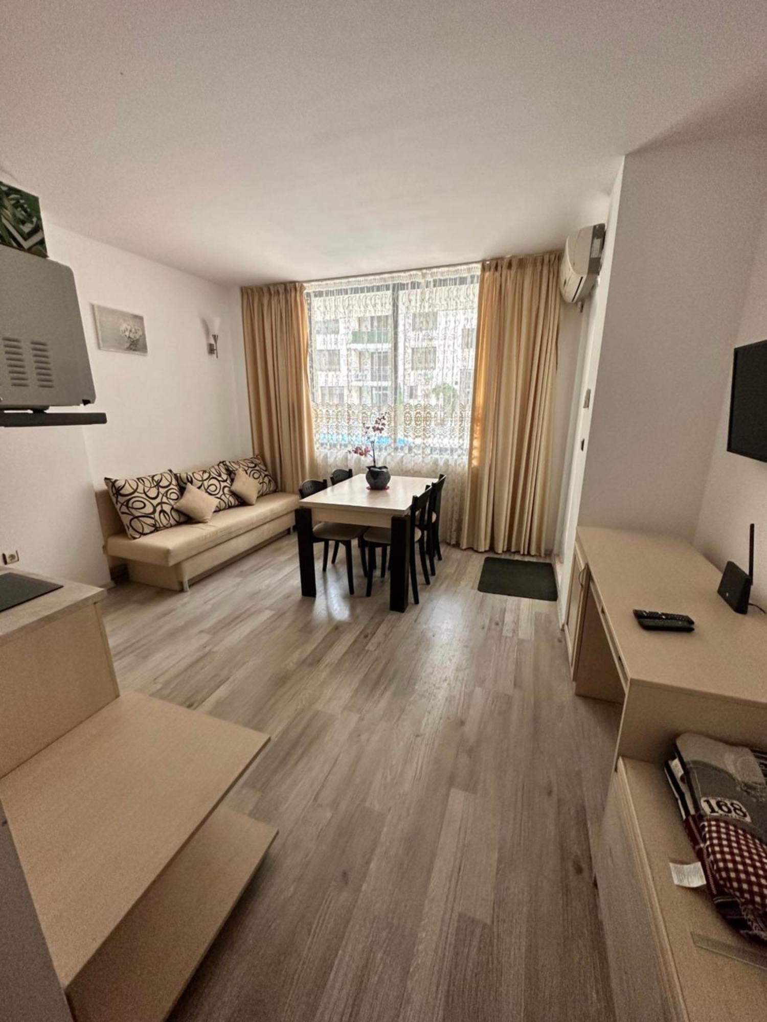Avalon, Apartment C102 Napospart Kültér fotó
